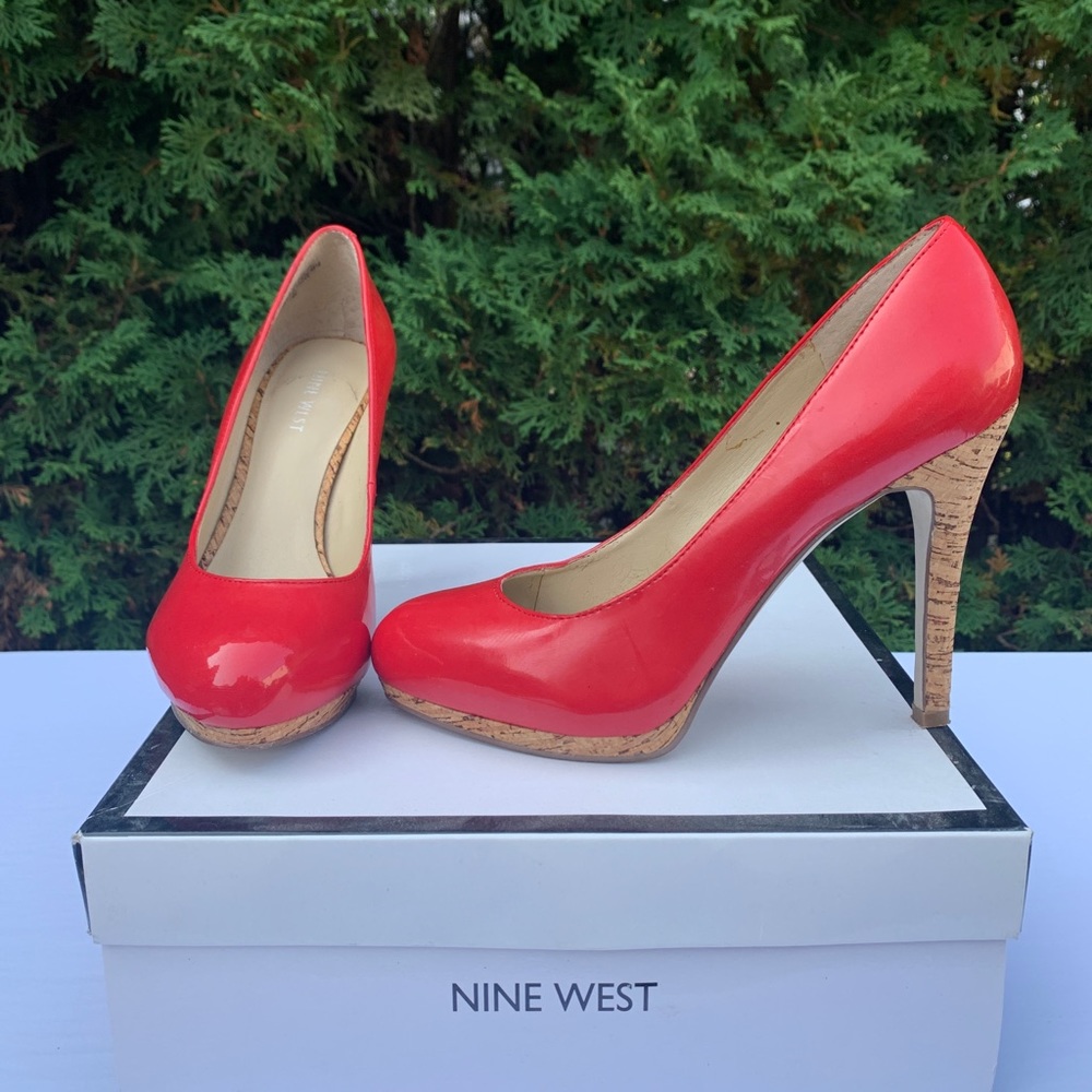Red patent leather pumps